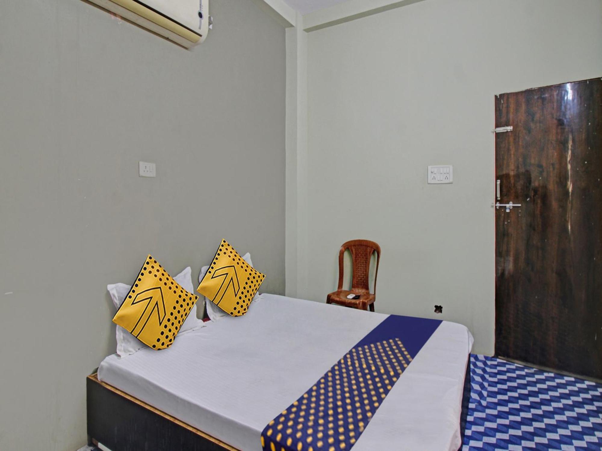 Hotel O G.K Lodging And Guest House Sakardarā Exterior foto