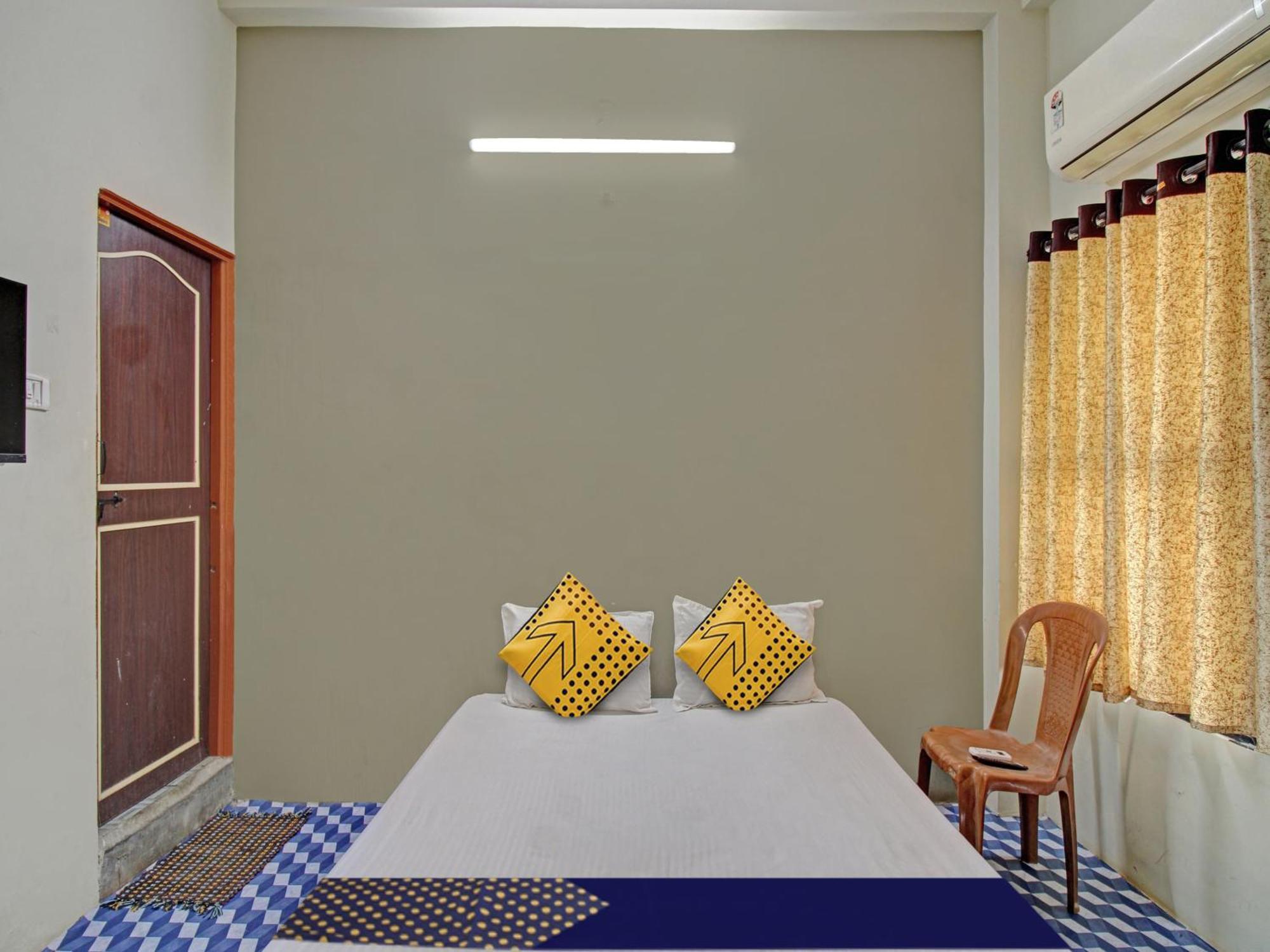 Hotel O G.K Lodging And Guest House Sakardarā Exterior foto