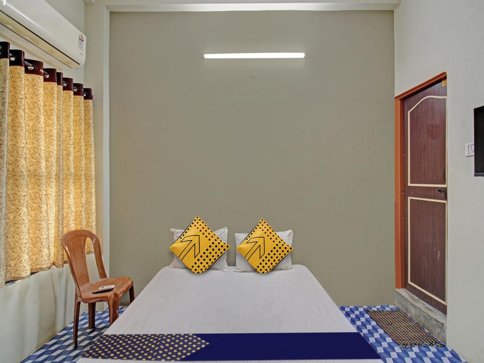 Hotel O G.K Lodging And Guest House Sakardarā Exterior foto